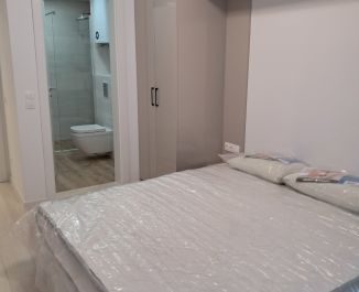 Тристаен апартаментДианабад